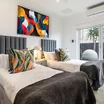 26Onfirst - Ups, Sea Views And Personalised Services