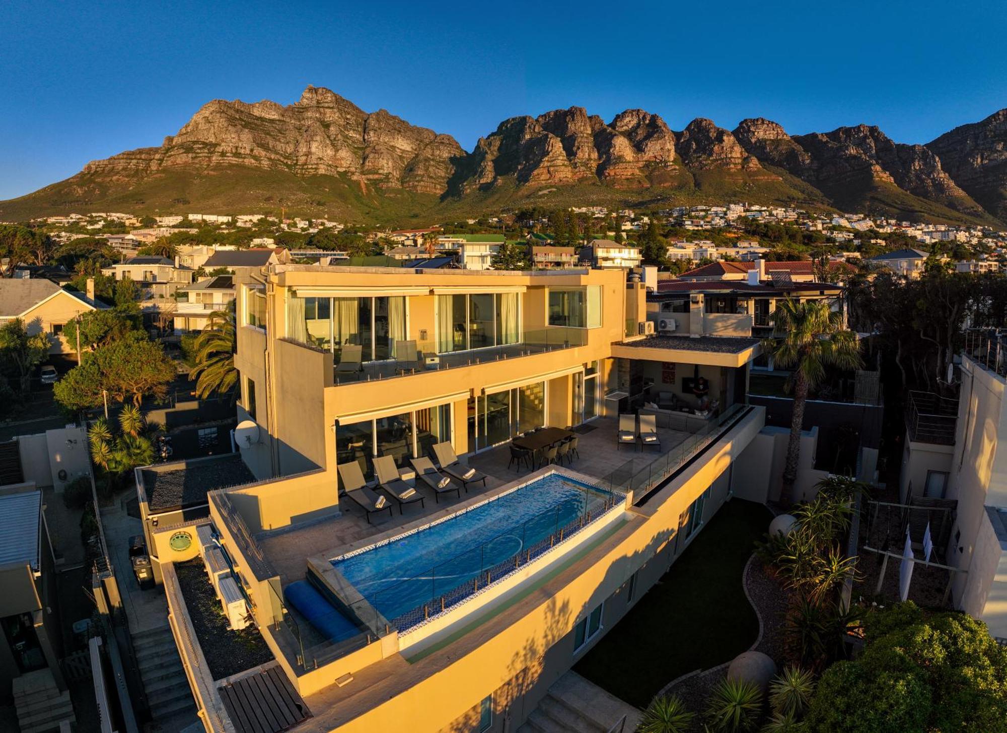 26onfirst - Ups, Sea Views And Personalised Services * Le Cap